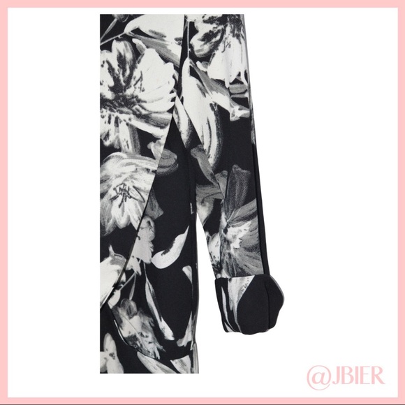 Carolina Belle Floral Print Blazer - Picture 3 of 4